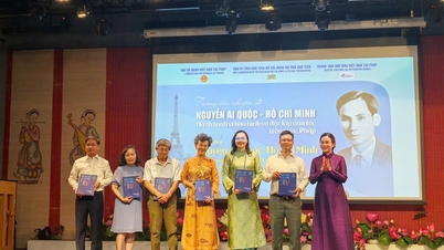 Memberi penghormatan kepada Presiden Ho Chi Minh di Perancis melalui satu siri aktiviti kebudayaan dan saintifik khas.