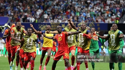 Demokratische Republik Kongo 3:1 Usbekistan: Wissas Doppelpack verhilft den Black Panthers zu einer knappen Qualifikation für die Weltmeisterschaft.