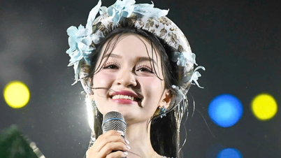 นักร้องเด็กสองคนสร้างความประทับใจให้ผู้ชม 20,000 คนในคอนเสิร์ตเยาวชน
