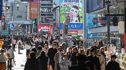日本は、身元詐称対策としてAI搭載の女性警察官を活用している。