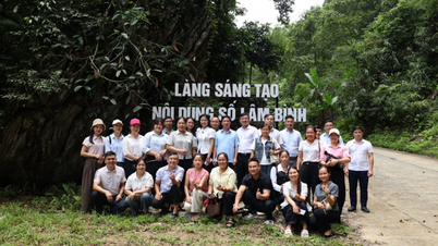 L'intero villaggio di Tuyen Quang non vede l'ora di diventare YouTuber, creare canali per guadagnare miliardi di dong, costruire ville, comprare auto e dare vita a una nuova e ricca comunità rurale.