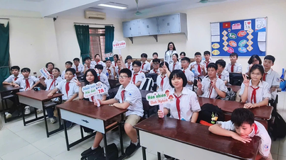 AI applications are revolutionizing the preparation of English reading comprehension exercises for 11th graders.