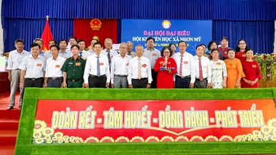 Bayan Dang Thi Lang, 2026-2031 dönemi için Nhon My Komünü Eğitim Geliştirme Derneği Başkanlığı görevini yürütecektir.
