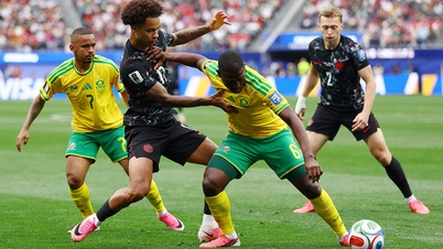 Kanada besiegte Südafrika in der 90+2 Minute und zog damit ins Achtelfinale der Weltmeisterschaft 2026 ein.