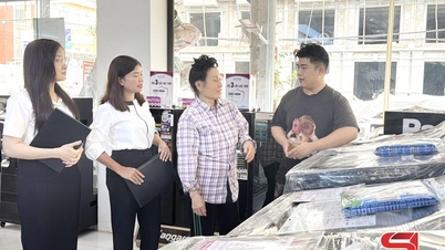 Yen Chau ticaret ve hizmet sektörlerini geliştiriyor.