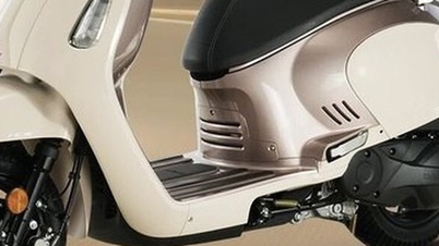 Skuter 150cc berharga 45 juta VND, dengan gaya retro yang secantik SH Mode, dilengkapi dengan ciri-ciri terbaik yang setanding dengan SH dan sistem ABS 2 saluran berkualiti tinggi, tetapi lebih murah daripada Air Blade.