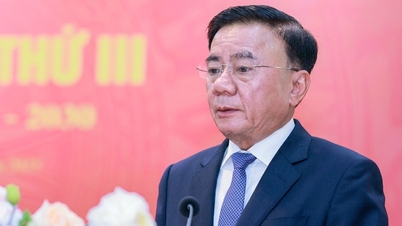 Ban Bí thư quy định mới về thí điểm giao quyền cấp trên cơ sở cho đảng ủy cơ sở