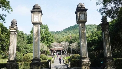 Komplekset med historiske relikvier av Hai Thuong Lan Ong Le Huu Trac