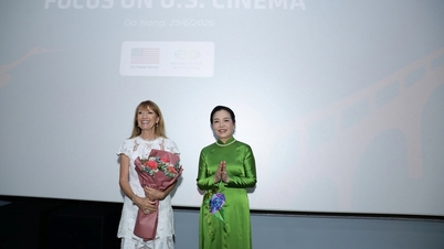 Seznamte se s americkou filmovou hvězdou Jane Seymourovou na DANAFF IV