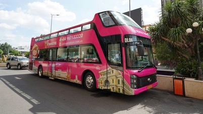 Ônibus de dois andares cor-de-rosa estão prestes a começar a circular na cidade de Ho Chi Minh.