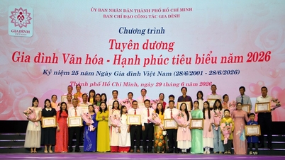 Ho-Chi-Minh-Stadt ehrt im Jahr 2026 104 beispielhafte „Kulturelle und glückliche Familien“.