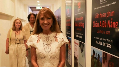 Jane Seymour eröffnete den US Film Spotlight beim DANAFF IV mit dem Film „Somewhere in Time“.