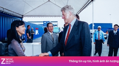Nhiếp ảnh gia đứng cạnh Tổng thống Bill Clinton ở TP.HCM