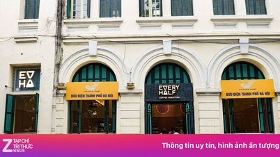 Di dalam Every Half yang baru dibuka di kawasan hartanah utama Hanoi.
