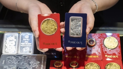 Die weltweiten Goldpreise fielen auf 128 Millionen VND/Unze, während die vietnamesischen Goldpreise fast 20 Millionen VND/Unze höher blieben.