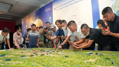 Inwoners van Hanoi kunnen zelf online informatie over stadsplanning opzoeken.