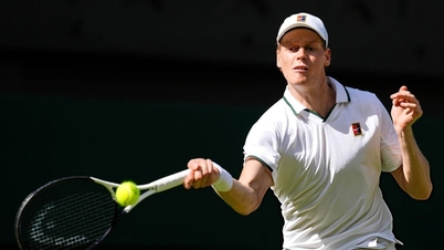 Sinner berjaya melarikan diri dengan cemerlang dalam perlawanan pembukaannya di Wimbledon 2026.
