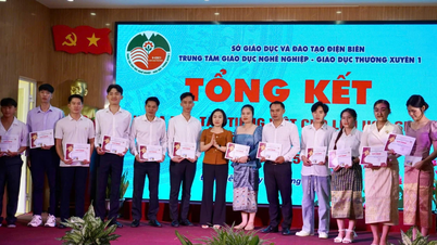 De provincie Dien Bien heeft de Vietnamese taaltraining voor 68 studenten uit Noord-Laos afgerond.