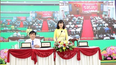 Tay Ninh provinsielle folkeråd vedtok 14 resolusjoner for å fremme sosioøkonomisk utvikling.