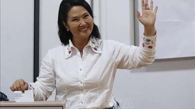 ケイコ・フジモリ氏がペルー大統領に選出された。