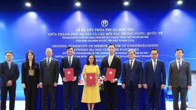 Hà Nội và Grab Việt Nam hợp tác thúc đẩy phát triển đô thị thông minh và chuyển đổi số