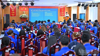 បណ្តុះបណ្តាលយុវជនលើជំនាញដើម្បីការពារគ្រឹះមនោគមវិជ្ជារបស់បក្សនៅក្នុងលំហអ៊ីនធឺណិត។