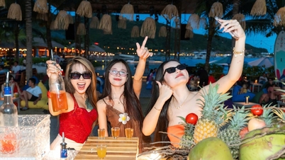 Khanh Hoa desarrolla el turismo de playa en conjunto con la economía nocturna.