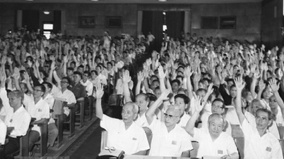 Dalle aspirazioni del popolo alla storica risoluzione dell'Assemblea nazionale.
