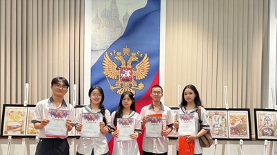 Ninh Binh przyznaje do 500 milionów VND utalentowanym nauczycielom.