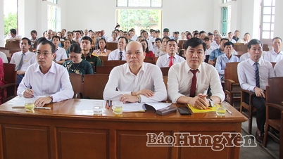 Comitetul de Partid al comunei Tay Thai Ninh: Analiza activității de construire a partidului în primele 6 luni ale anului.