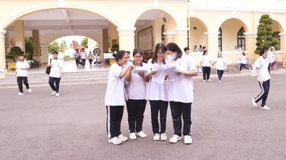 Dong Thap : Les candidats devraient prendre l'initiative d'entreprendre les démarches nécessaires après avoir reçu les résultats de leur examen de fin d'études secondaires.