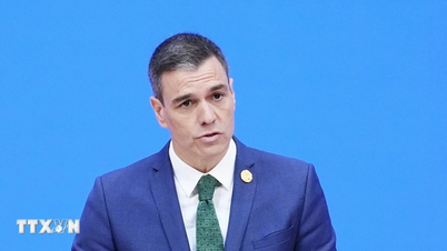 Πάνω από 1 εκατομμύριο άνθρωποι έχουν υποβάλει αίτηση για άδεια παραμονής στην Ισπανία.