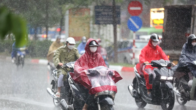 Een lagedrukgebied trekt de Oostzee op, in het noorden houdt de zware regenval aan.