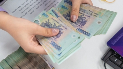 حقوق پایه، مستمری و بسیاری از کمک هزینه‌ها و یارانه‌ها از امروز افزایش خواهند یافت.