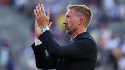 L'entraîneur Potter était très impressionné, et Deschamps était fier de l'équipe de France.