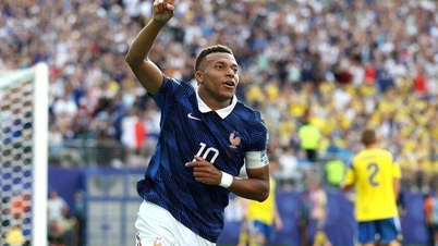 Mbappé evenaart Messi's record, Frankrijk schrijft WK-geschiedenis.