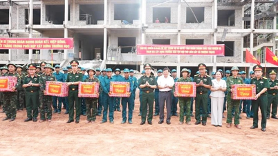 Quang Tri: Die Streitkräfte tragen zur Beschleunigung des Baufortschritts eines mehrstöckigen Internats bei.