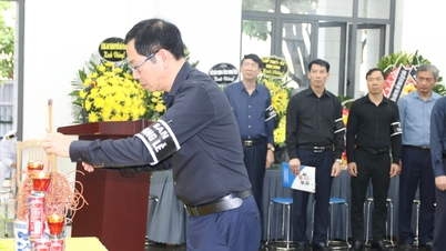 Upacara peringatan dan perpisahan untuk Kamerad Nguyen Sy Thu, mantan Wakil Ketua Komite Rakyat Provinsi Hai Hung.