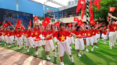 반세기 동안 선구적이고 통합적인 교육 시스템을 구축해 왔습니다.