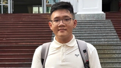 El mejor alumno de la promoción en el examen de graduación de la escuela secundaria Ca Mau dijo: "Lamento no haber obtenido una calificación perfecta de 10 en Química".