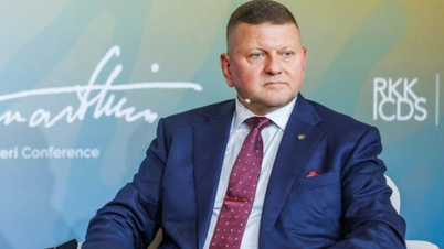 Medya haberlerine göre: Cesareti kırılmasına rağmen Zaluzhny, Zelensky'ye doğrudan başkanlık için aday olacağını açıkladı.