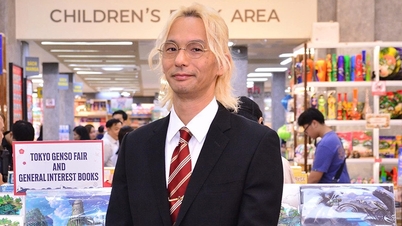 Ein bekannter japanischer Künstler mit 18 Jahren Erfahrung im Zeichnen von Spiel- und Anime-Umgebungen kommt nach Vietnam.