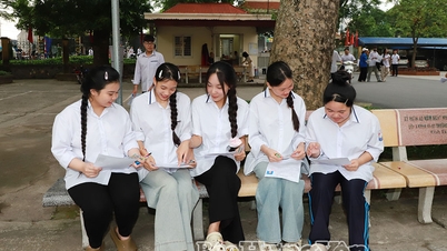 Maturitní zkouška na střední škole 2026: Specializovaná střední škola Hung Yen má 90 testů, které získaly 10 bodů.