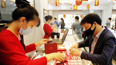Gold prices this afternoon, July 1, 2026: Prices of gold bars and plain gold rings simultaneously decreased, world gold prices below $4,000/ounce.