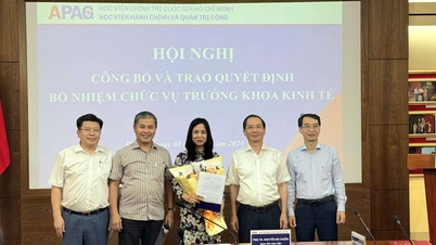ກອງປະຊຸມເພື່ອປະກາດ ແລະ ນຳສະເໜີການຕັດສິນໃຈແຕ່ງຕັ້ງຫົວໜ້າຄະນະເສດຖະສາດ