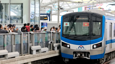 Metro zwiększa liczbę usług i oferuje całkowicie darmowe przejazdy mieszkańcom Ho Chi Minh City, którzy 2 lipca będą mogli oglądać pokaz fajerwerków.