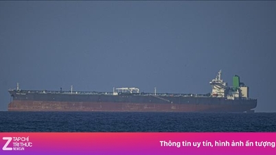 Una nave portacontainer si è incagliata a Hormuz dopo aver imboccato una rotta non autorizzata dall'Iran.