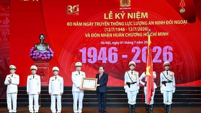 Pasukan Keselamatan Luar Negeri meraikan ulang tahunnya yang ke-80 dan menerima Perintah Ho Chi Minh buat kali ketiga.