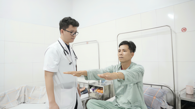 Sofreu um AVC (acidente vascular cerebral) após levar uma forte pancada no pescoço durante a prática de esportes.