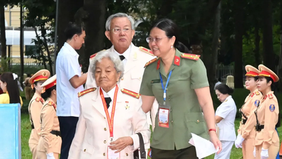 É com grande prazer que celebramos o 50º aniversário da cidade de Ho Chi Minh.